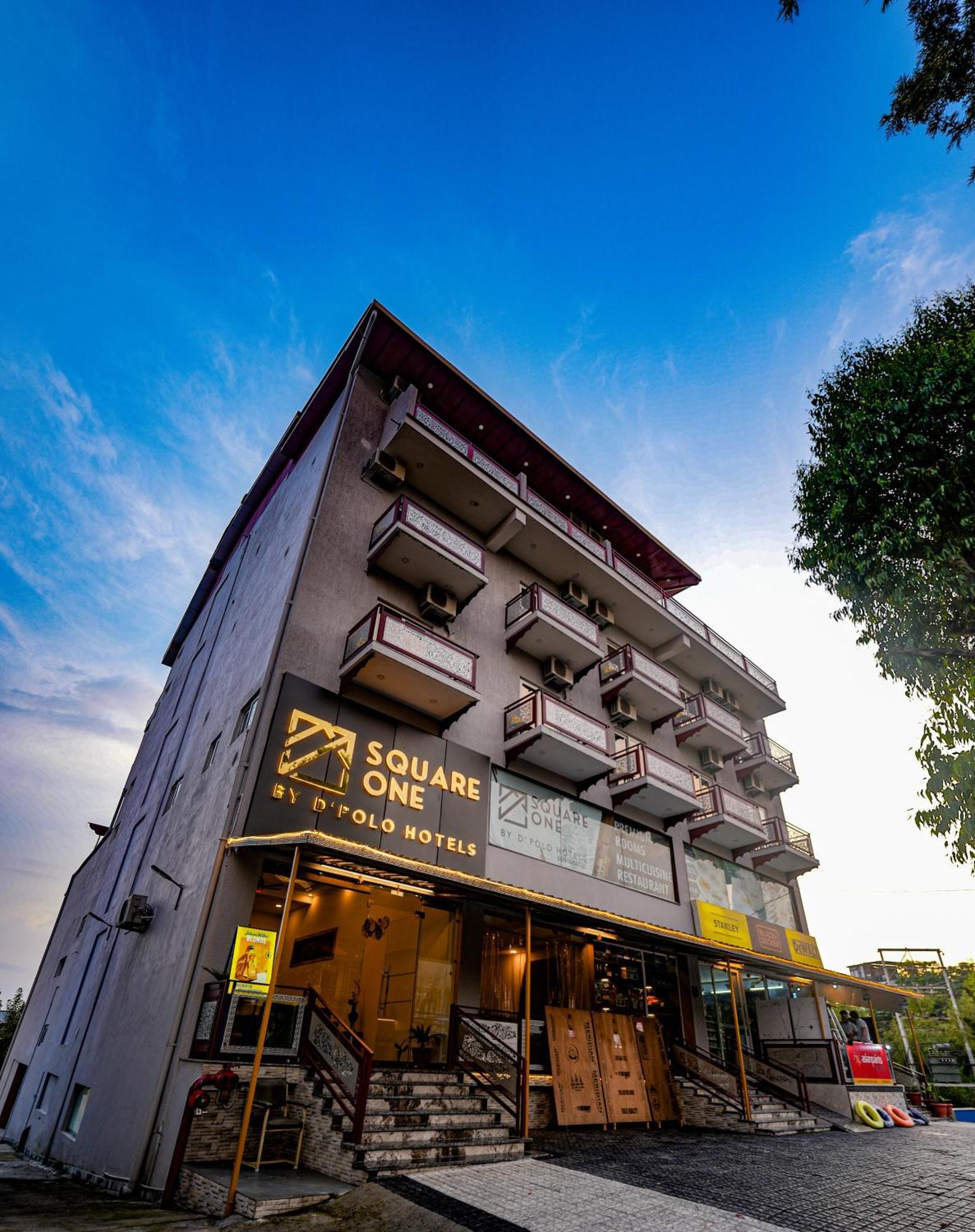 Hotel Square One By D'Polo دارامشالا المظهر الخارجي الصورة